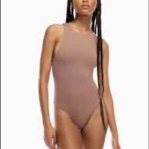 Contour bodysuit babaton